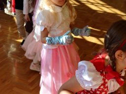 Rok szkolny 2024-2025 - 030 - DzieΣ Postaci z Bajek w Zerówkach